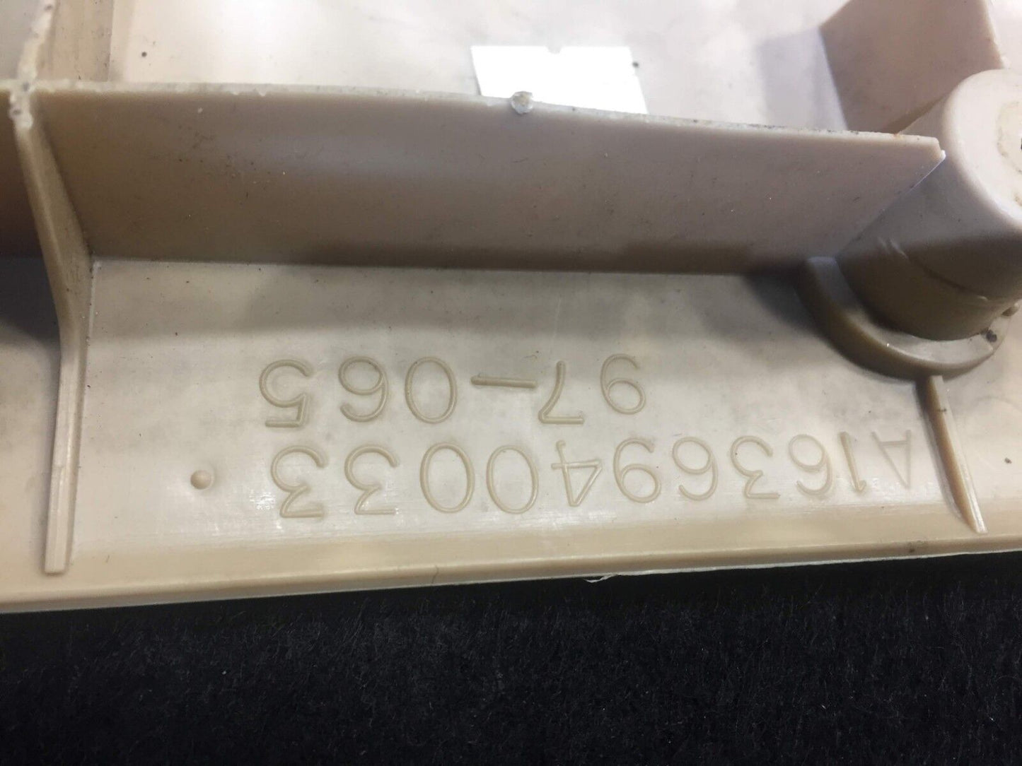98 99 00 01 Mercedes W163 Ml320 Trunk Lower Trim Panel Cover Plate Tan OEM D34