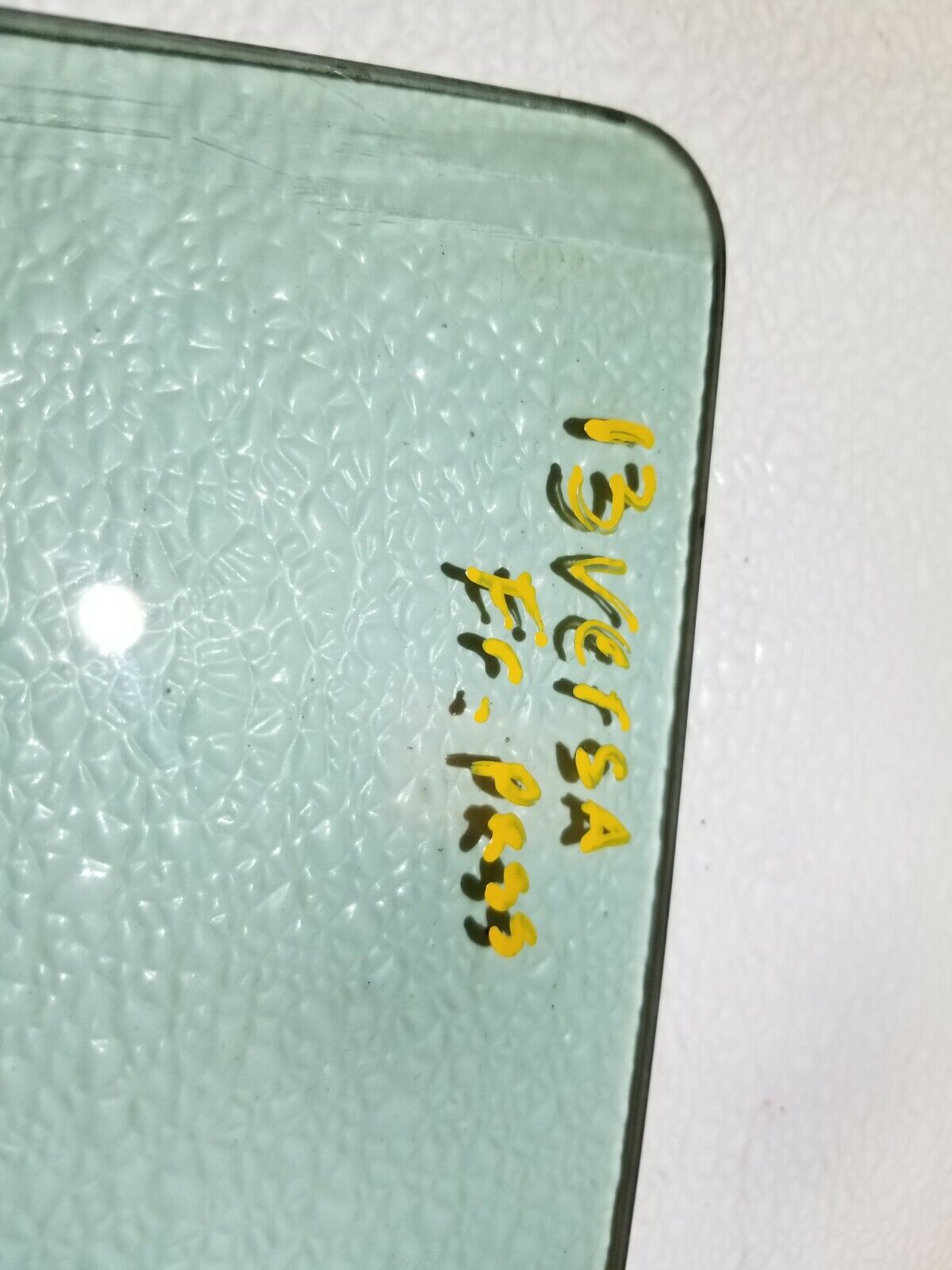 13 14 15 16 Nissan Versa Sdn Front Right Pass Door Window Glass OEM 95k