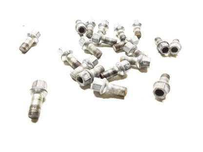 19 20 21 Volkswagen Jetta Wheel Lug Nut Bolt 20pcs OEM