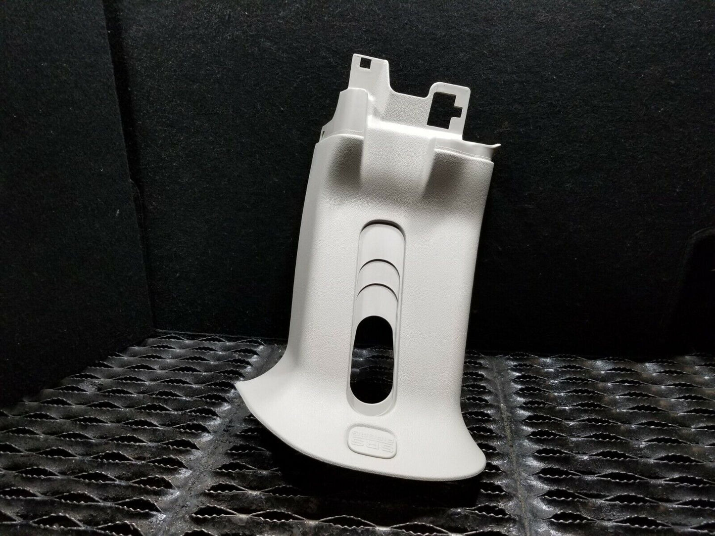 14 2014 Dodge Grand Caravan Rear Upper B Pillar Trim Cover Right Pass Side OEM