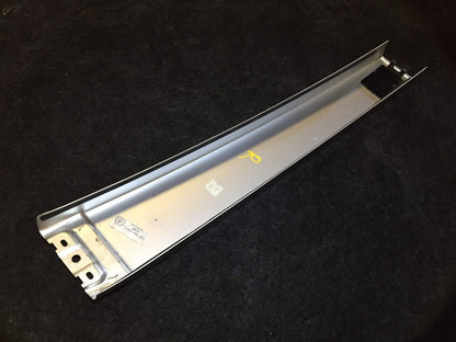 04 05 06 Porsche Cayenne B Pillar Molding Trim Right Passenger Side OEM
