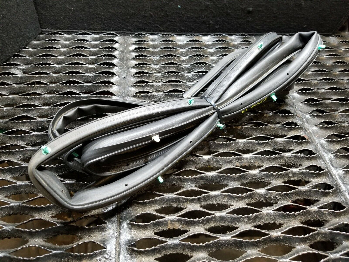 13 14 15 Honda Civic Rear Right Passenger Side Door Weatherstrip Seal OEM