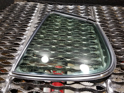 2014 2015 Infiniti Q40 Rear Right Passenger Side Door Vent Glass OEM 34k