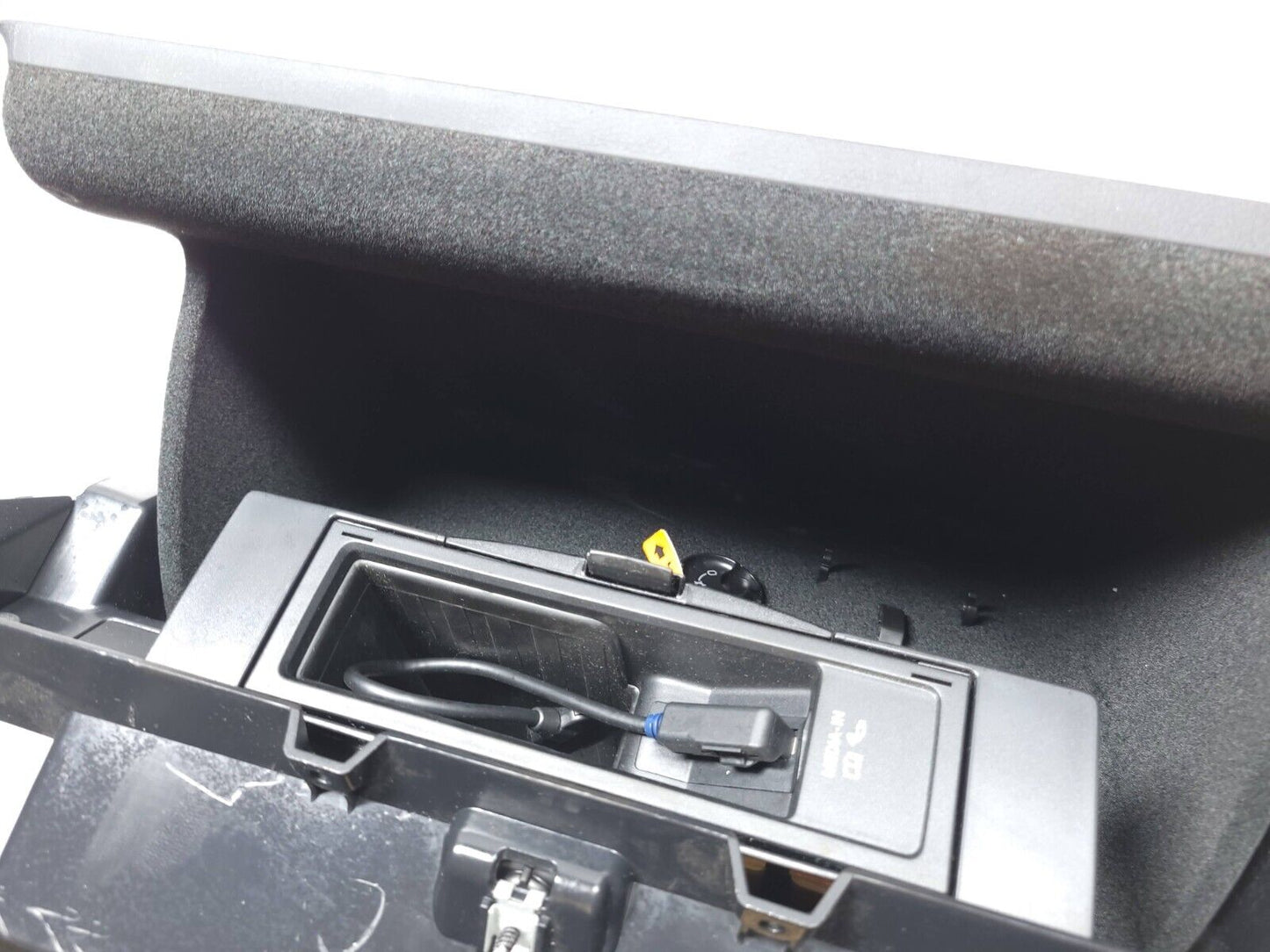 09 10 11 12 Volkswagen Cc Glove Box 3aa857938 OEM