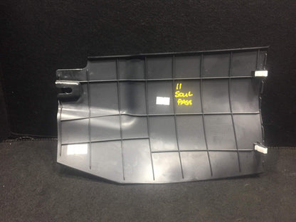 10 2010 11 2011 Kia Soul  Center Console Right Rh Side Cover Trim  OEM A1 57k