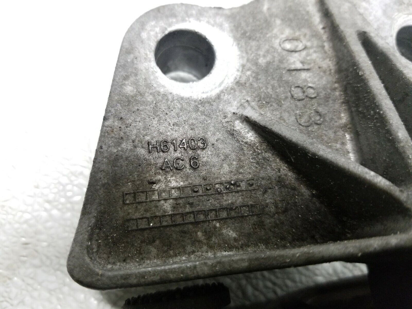 14 15 16 17 GMC Terrain 2.4l Engine Mount OEM 14k Miles