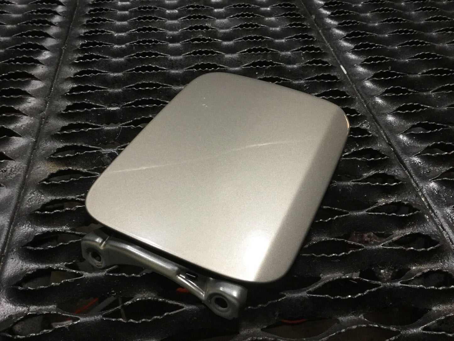 04 05 06 07 08 Audi A4 Fuel Gas Tank Filler Lid 8e0010190s OEM