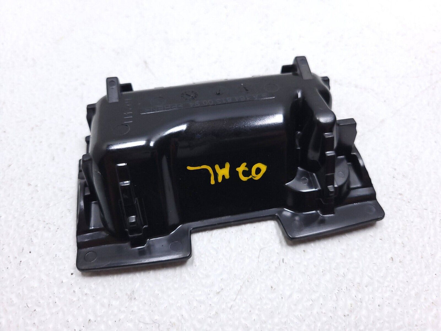 06 07 08 09 10 11 Mercedes Ml500 Center Console Ash Tray A1648130094 OEM