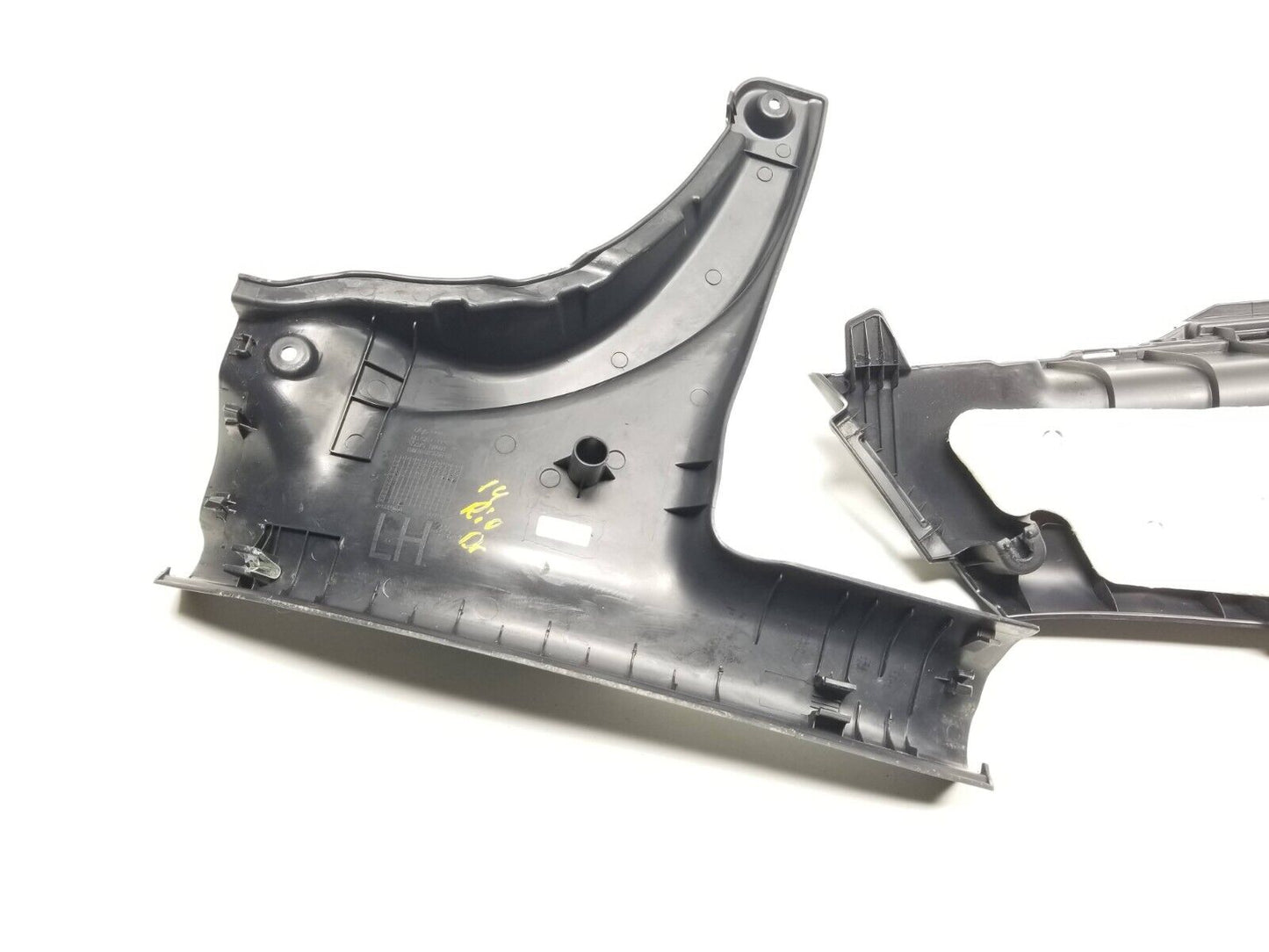 12 13 14 15 Kia Rio C Pillar Lower Trim Panel Cover Driver Left Side Pair OEM