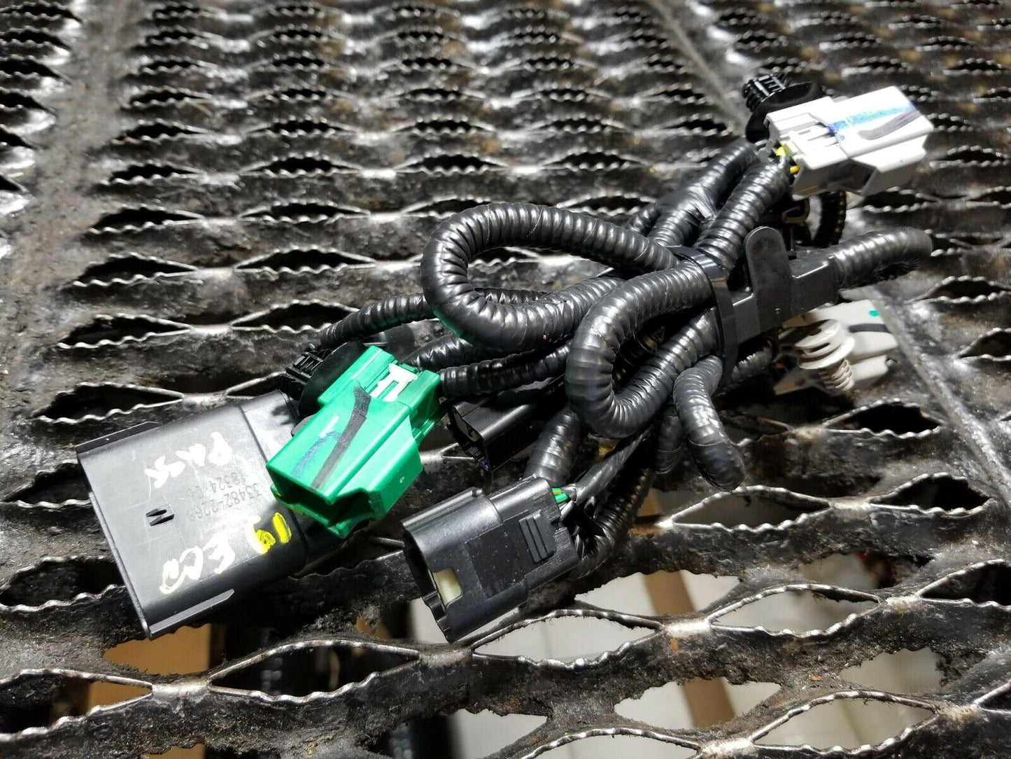 18 19 20 Ford Ecosport Front Right Passenger Seat Wire Harness OEM