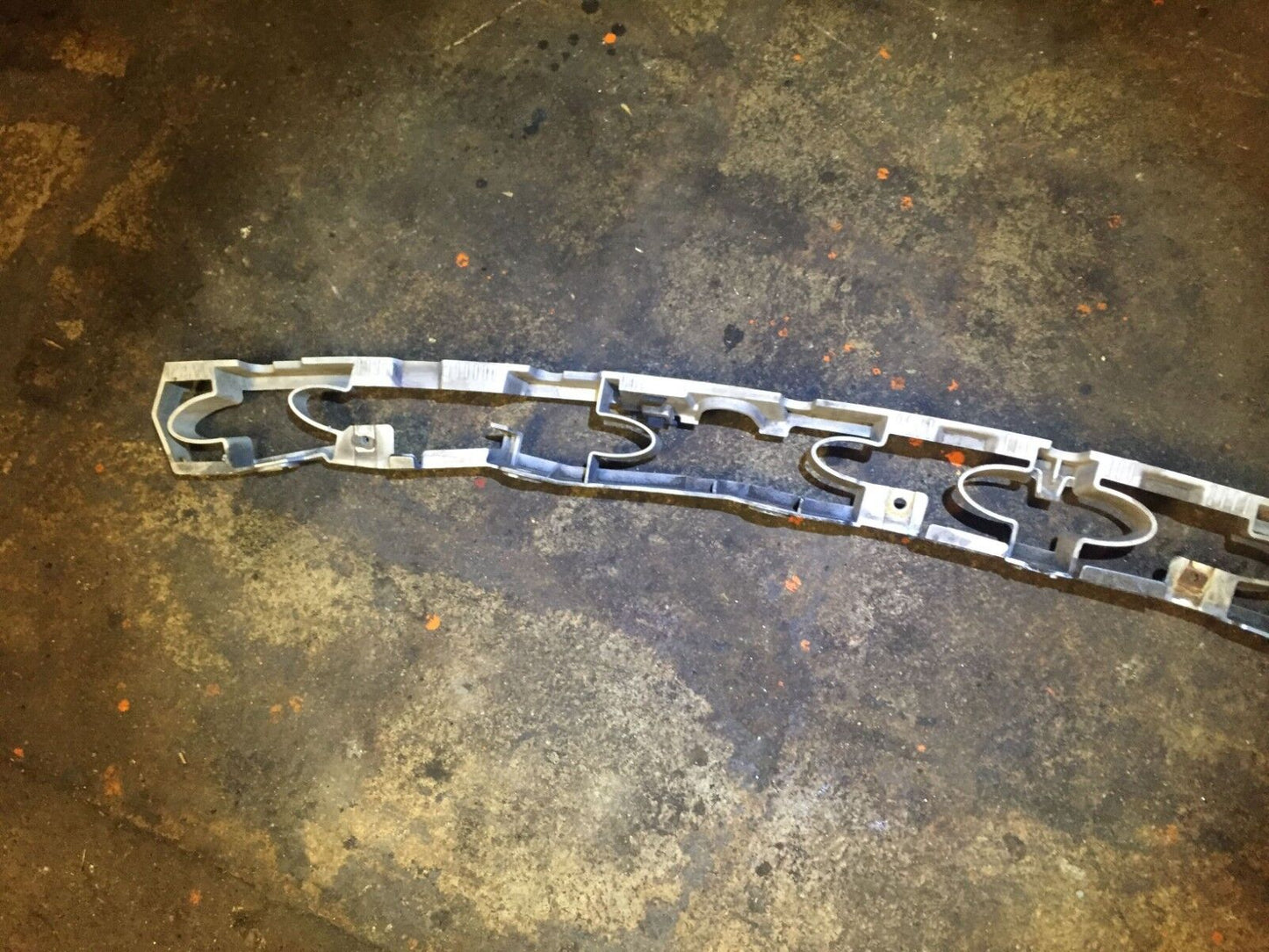 04 05 06 BMW X3 E83 Rear Bumper Center Mount Bracket  OEM D34