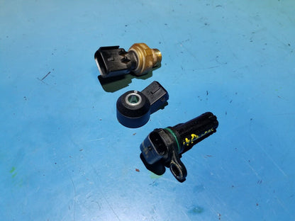 14 15 16 17 Jeep Cherokee 2.4l Camshaft Knock Oil Pressure Sensor 3pcs OEM