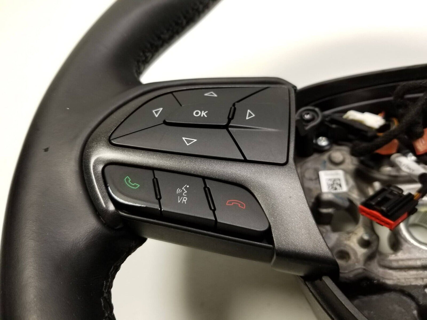 15 - 18 Dodge Challenger Steering Wheel Leather W/ Switch Button  OEM