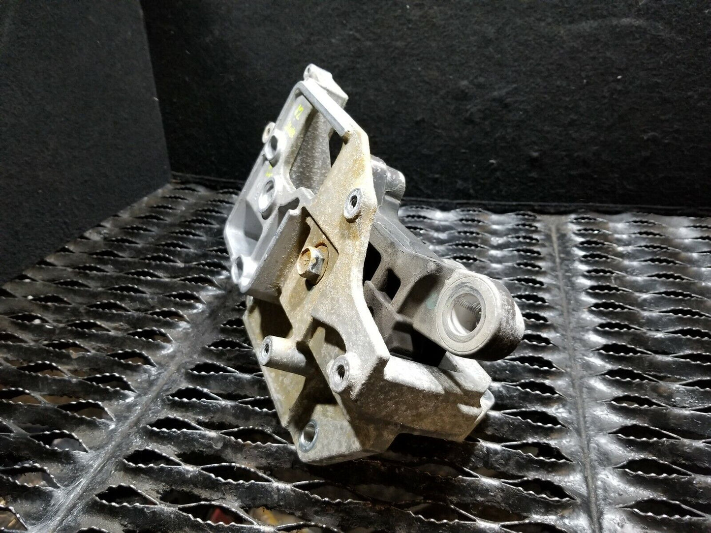 11 12 13 14 Nissan Juke Engine Mount Driver Side OEM