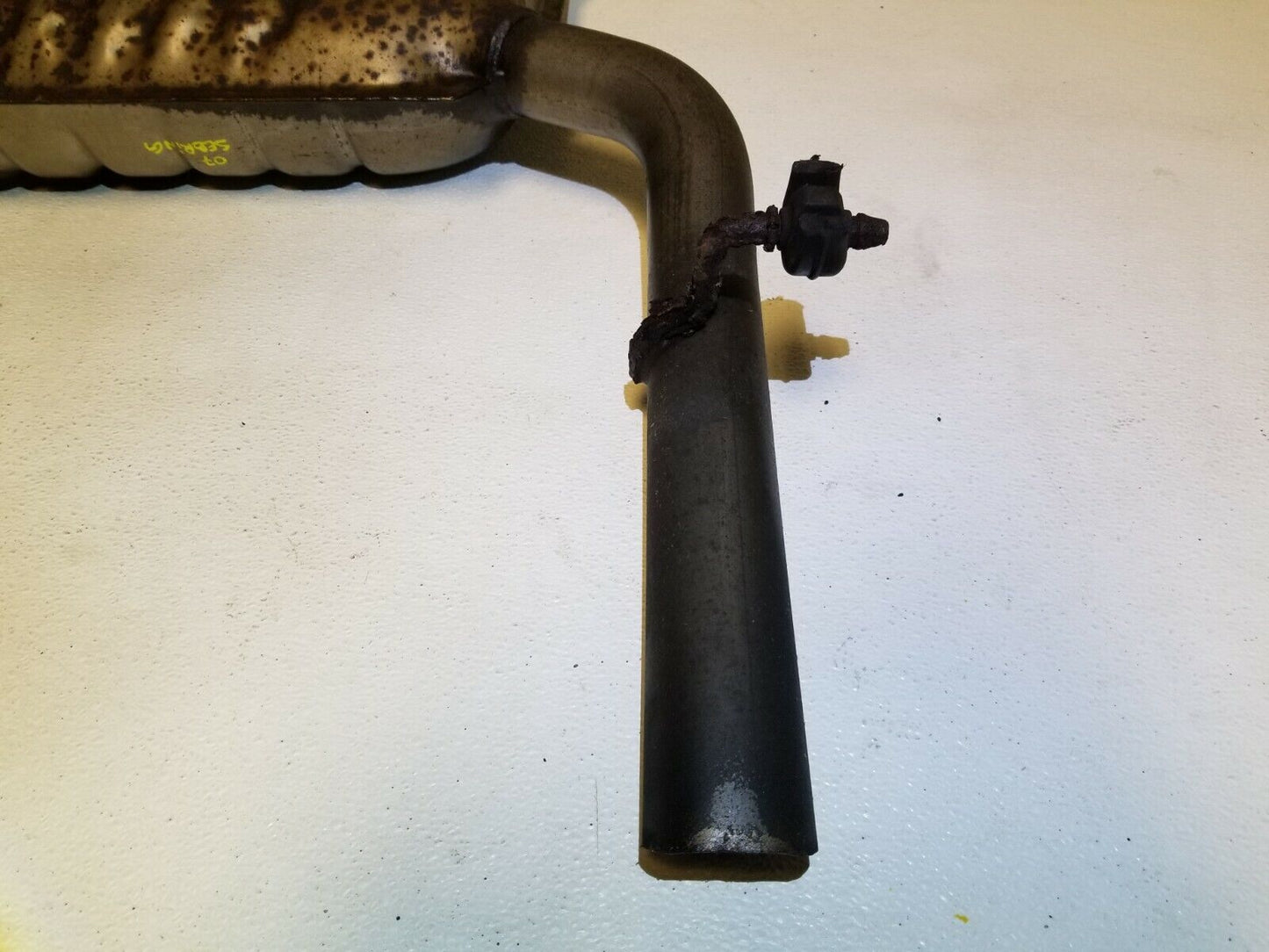 07 08 09 10 Chrysler Sebring 2.4l Rear Exhaust Muffler OEM