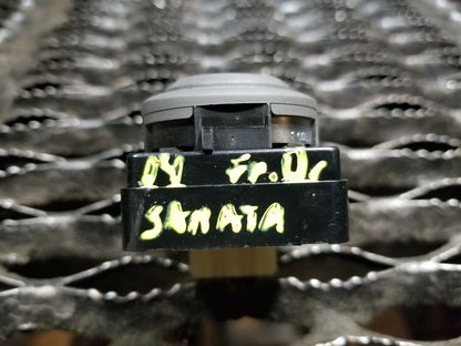 10 11 12 13 14 Hyundai Sonata Power Side View Mirror Switch OEM 55k