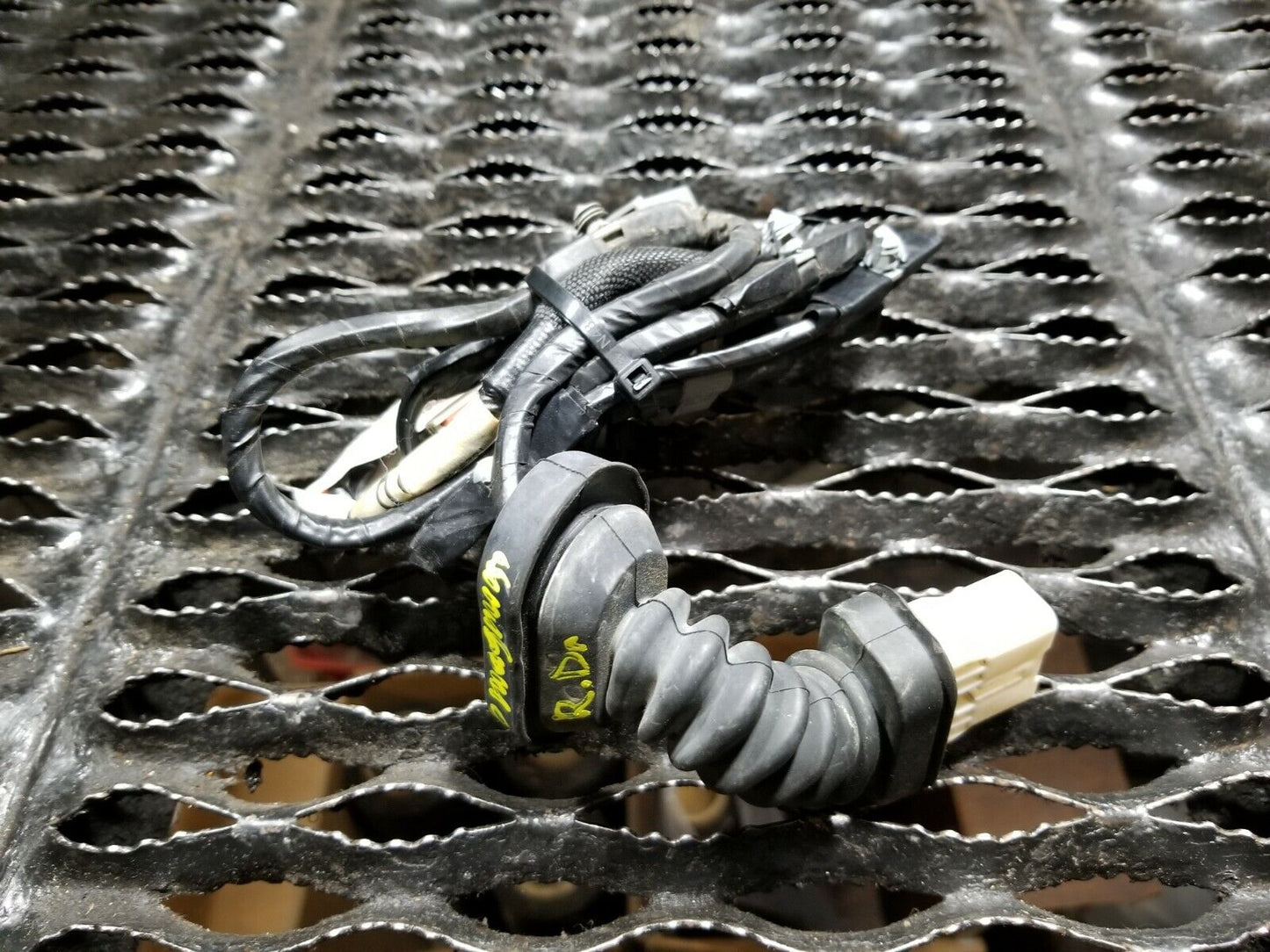 05 06 07 Dodge Magnum Rear Left Driver Side Door Wire Harness OEM