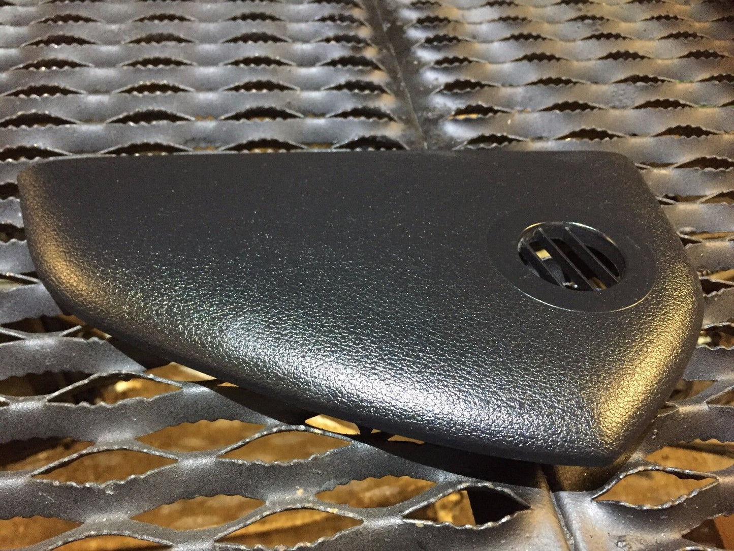 05 06 07 08 Audi A6 C6 Audi A6 C6 Left Fuse Box Dash Cover Panel OEM 4f0857086c