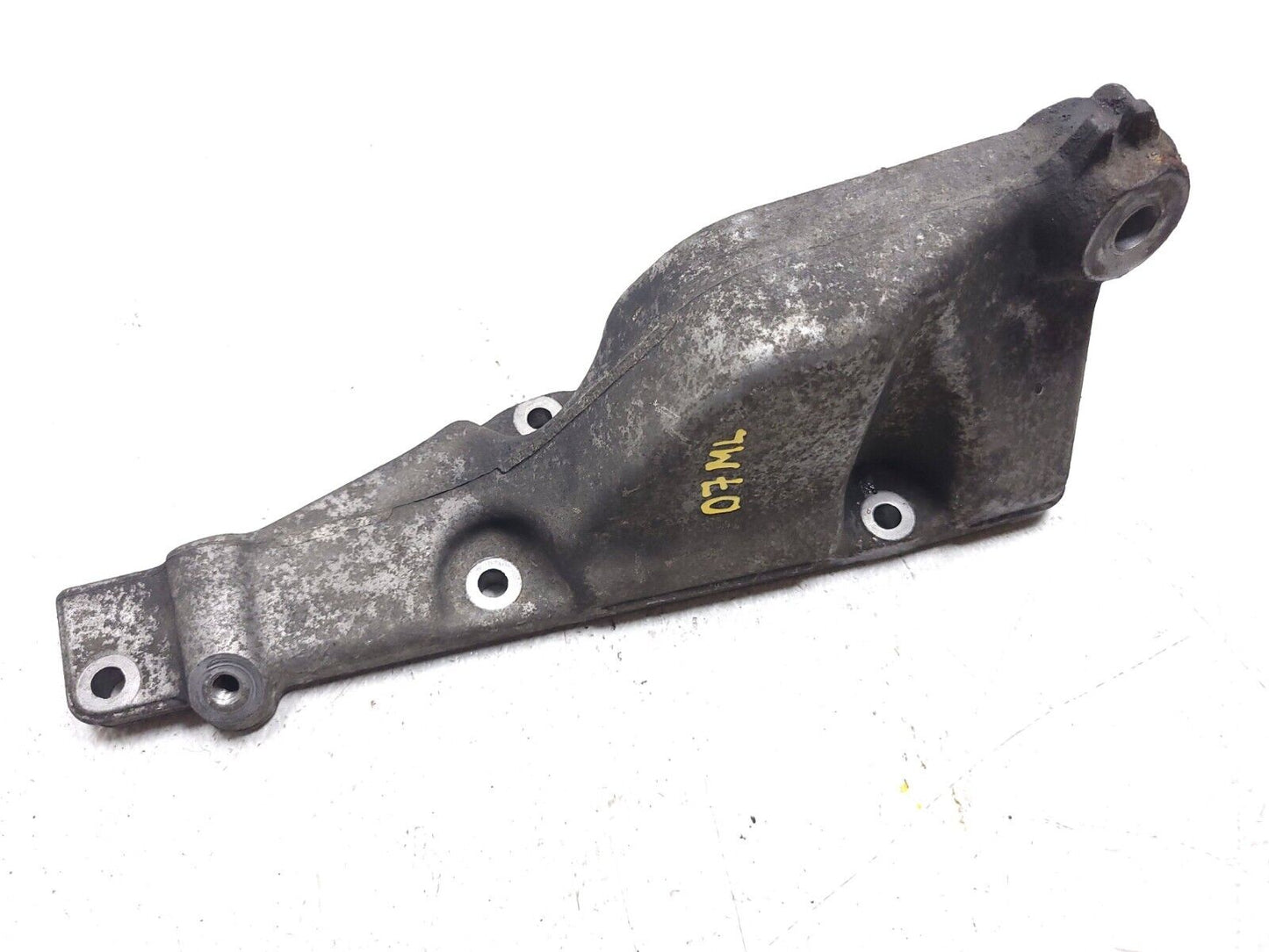 06 07 08 09 10 11 Mercedes Ml500 Engine Mount Bracket Left Driver Side OEM