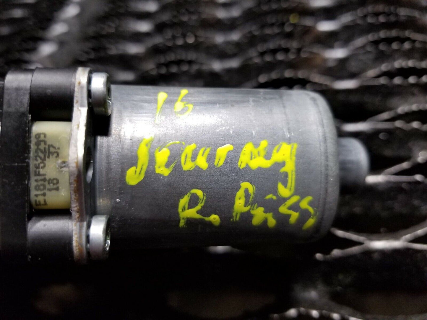 12 13 14 15 16 Dodge Journey Rear Right Passenger Side Door Window Motor OEM 54k
