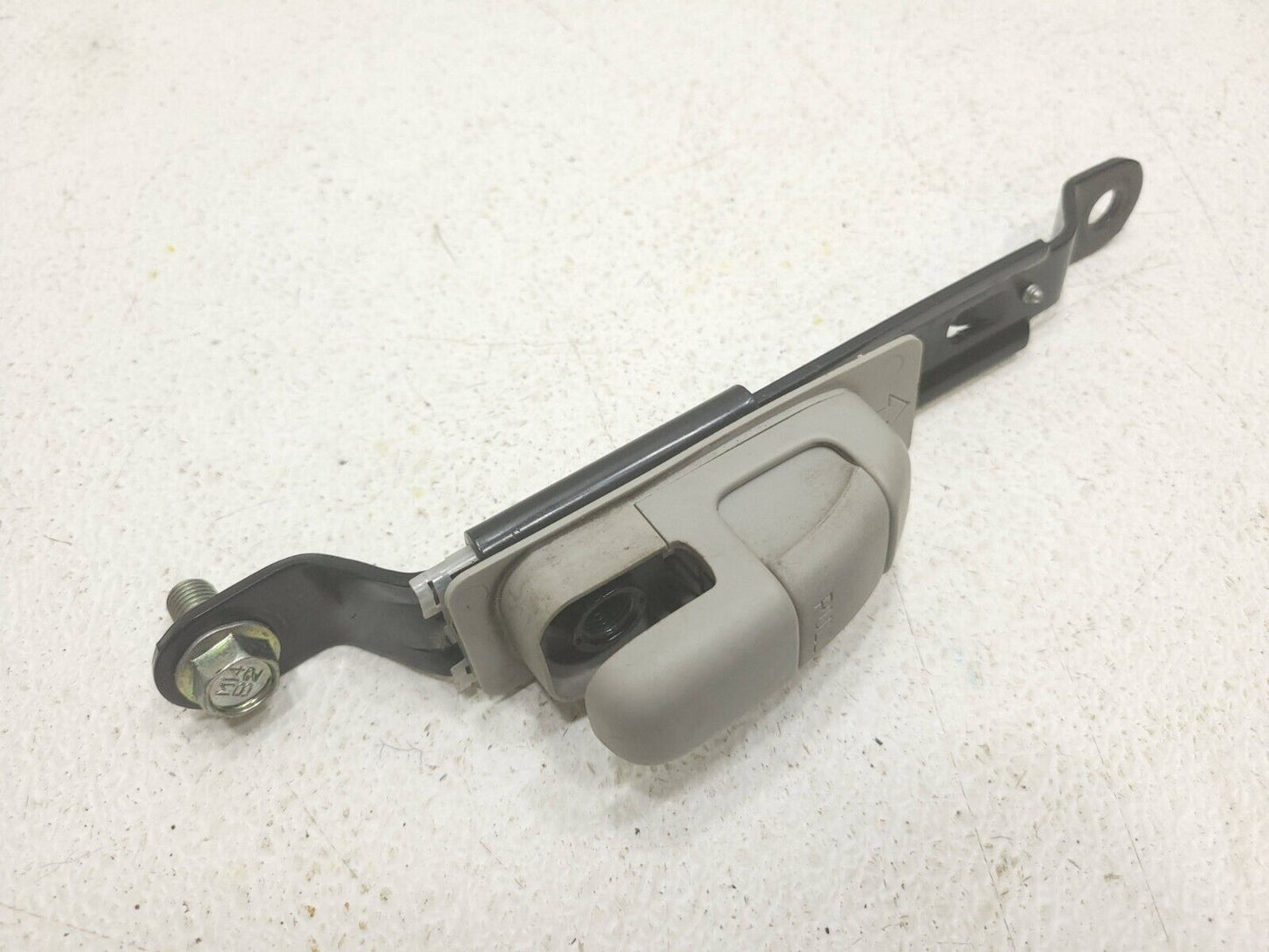 07 - 13 Suzuki Sx4 Hatchback Seat Belt Height Adjuster Passenger Side Right OEM