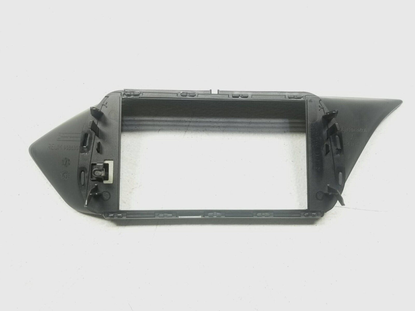 14 15 Mercedes E350 W212 Dash Display Navi Radio Screen Trim Bezel  OEM