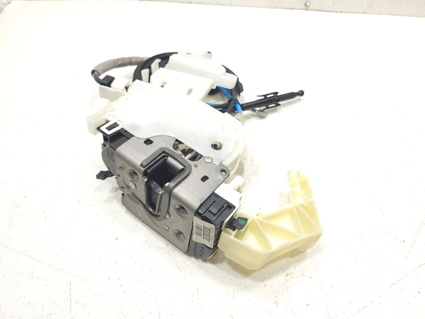 11 - 16 Mercedes E350 W212 Door Lock Latch Actuator Rear Right Pass Side OEM