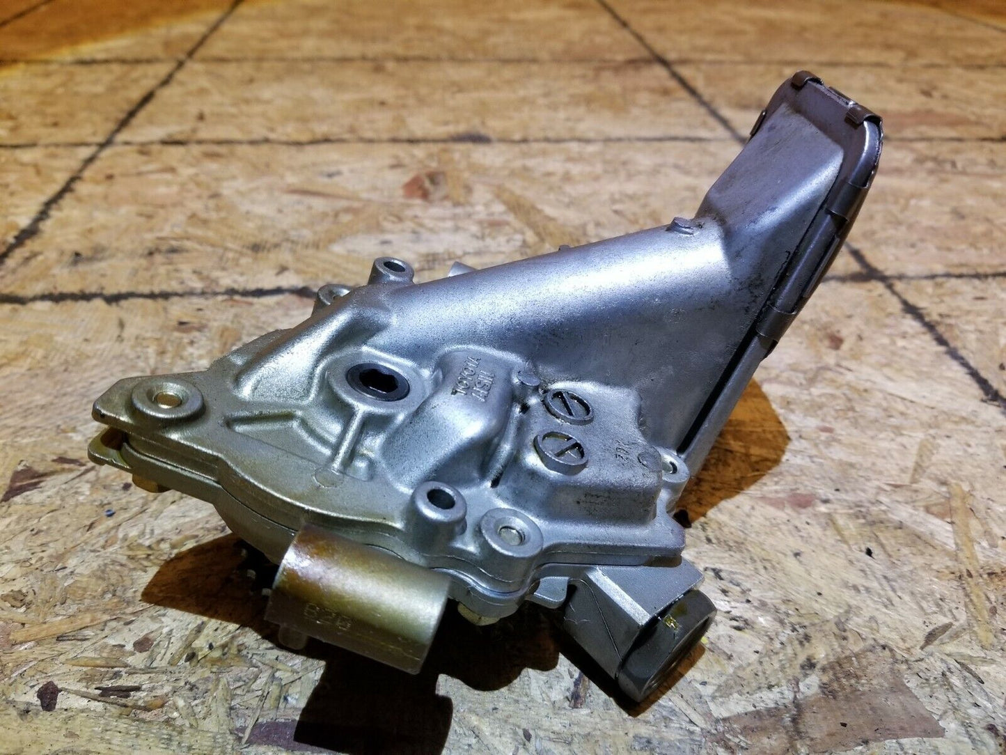 11 12 13 14 15 Lexus CT200h Engine Oil Pump OEM