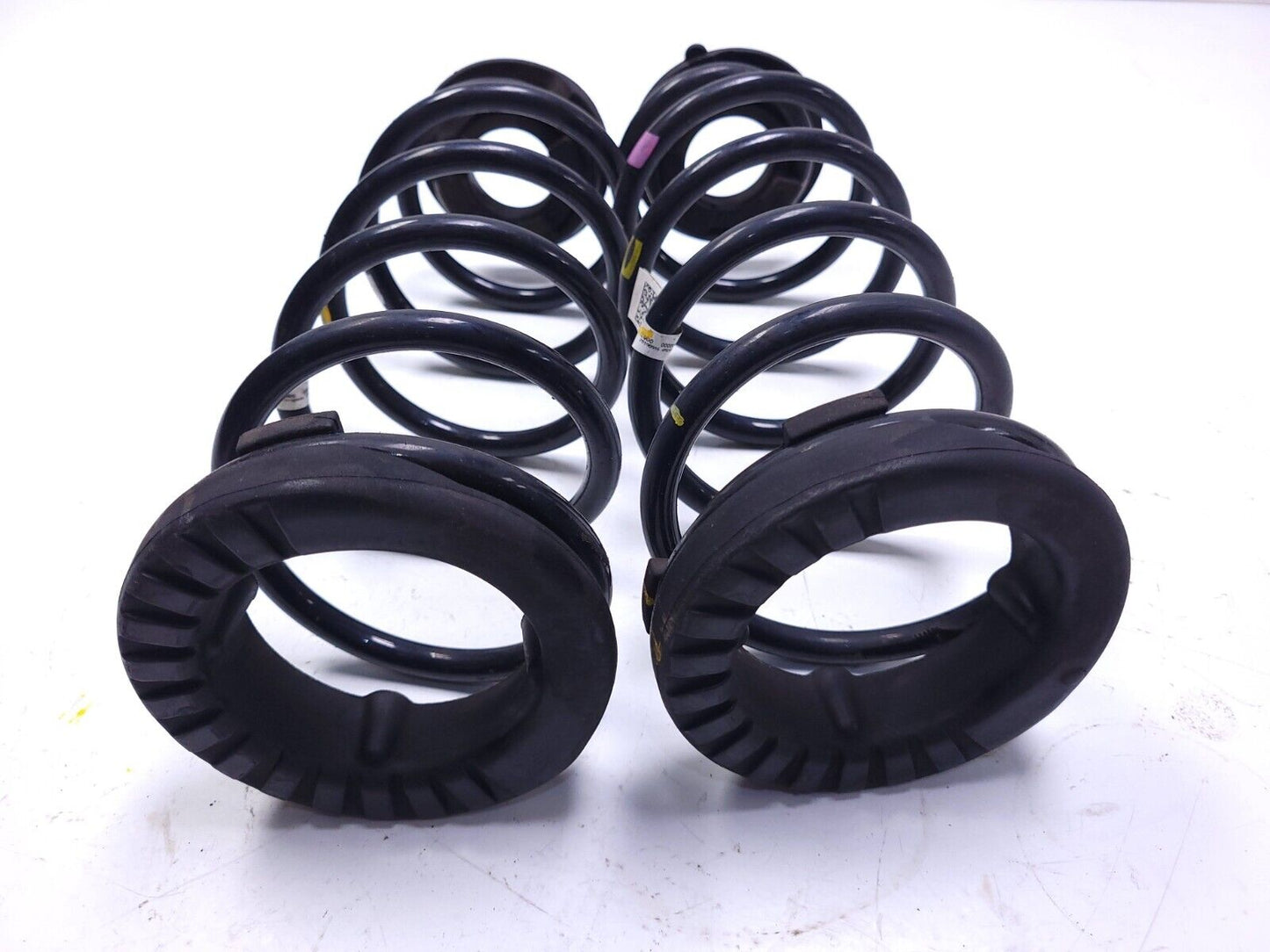 20 21 22 Hyundai Venue Rear Coil Spring Pair OEM