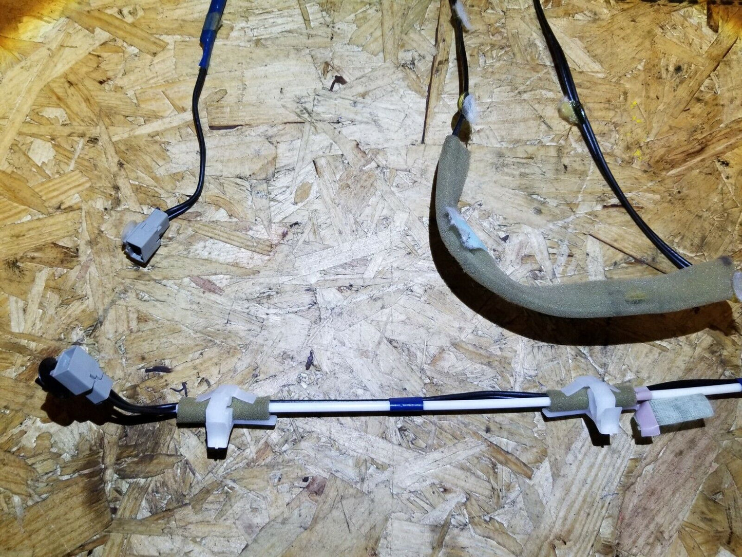 10 11 12 13 Mazda 3 Roof Mounted Antenna Wire Harness OEM