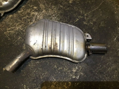 03 04 05 06 Audi A8l D3 Rear Exhaust Muffler Left Driver Sdie Oem. 4e0253611