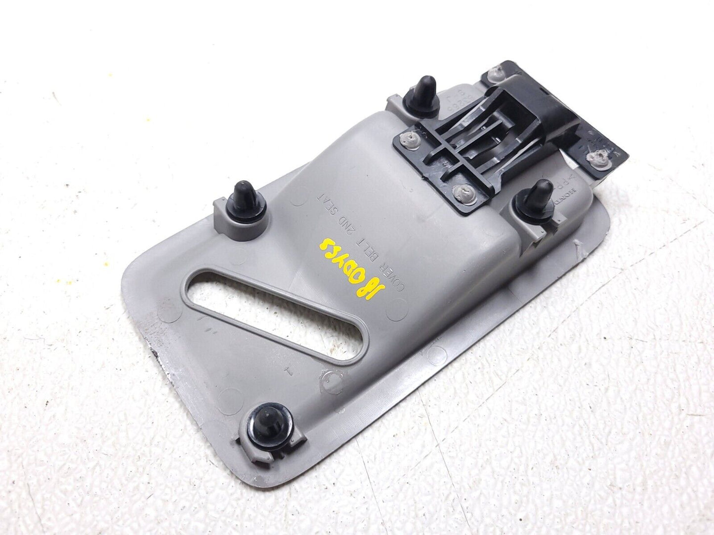 18 19 20 21 22 Honda Odyssey 2nd Row Seat Belt Cover Trim OEM