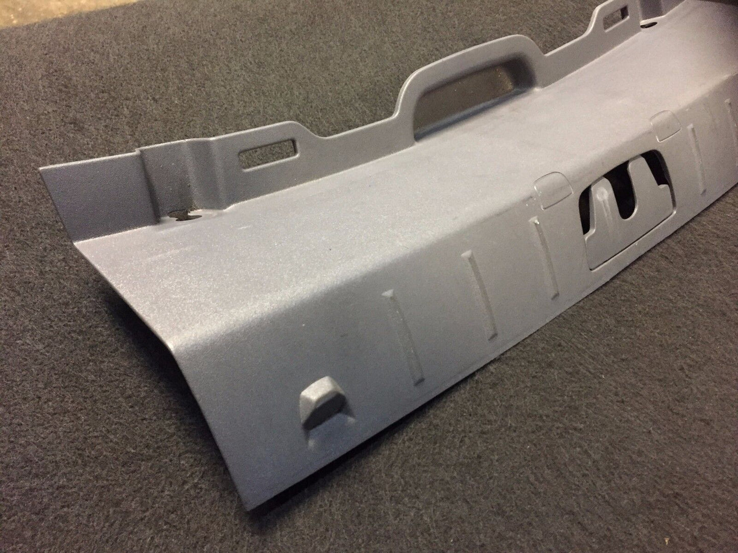 05 06 07 08 09 10 11 Volvo S40 T5 Trunk Interior Rear Sill Molding OEM