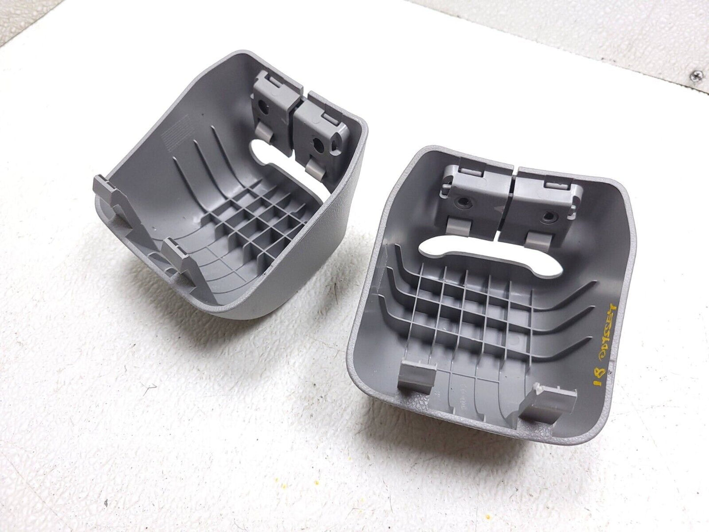 18 19 20 21 22 Honda Odyssey 2nd Row Seat Belt Cover Trim 2pcs  OEM