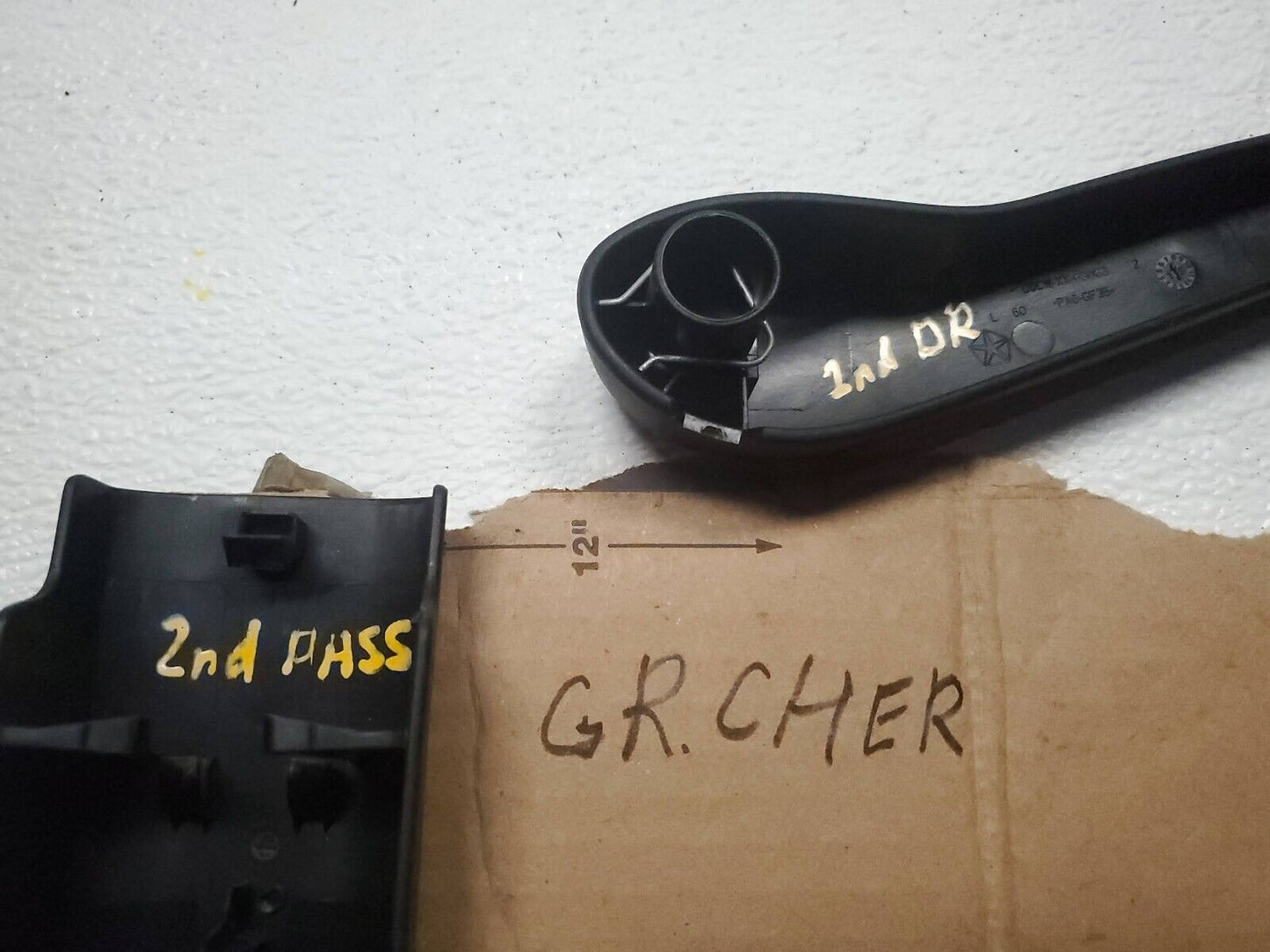 14 15 16 17 Jeep Grand Cherokee 2nd Second Row Seat Trim Cover OEM