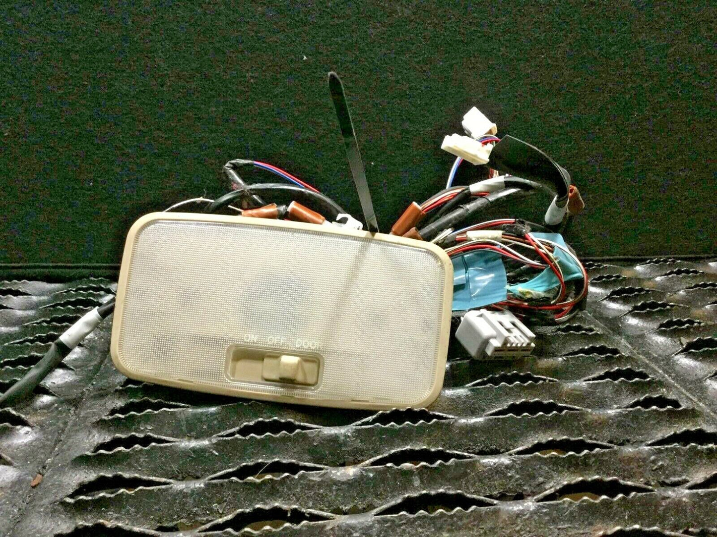 04 05 06 07 08 09 Toyota Prius Rear Interior Dome Light W/ Wire Harness OEM