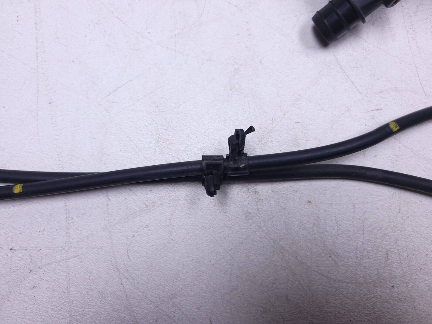 20 21 22 Hyundai Venue Windshield Washer Pump 98510-m4000 OEM