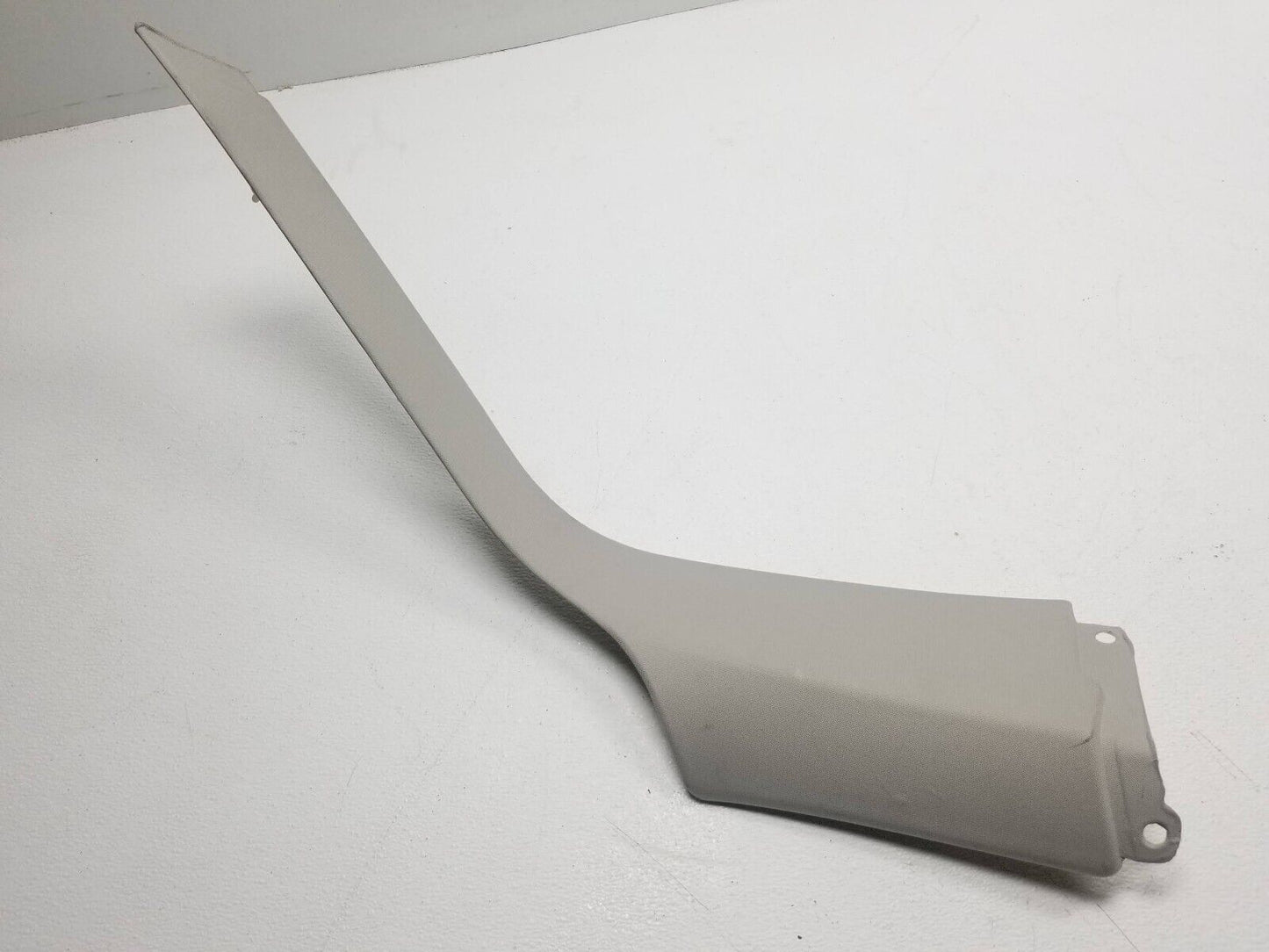 06 07 08 09 10 11 Mercedes Ml500 Rear C Pillar Trim Cover Left Driver Side OEM