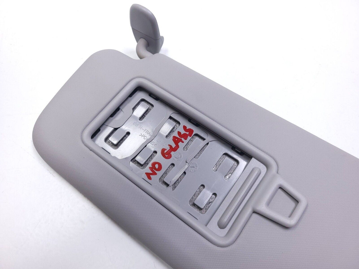 18-21 Hyundai Kona Sun Visor Driver Side Left *no Mirror Glass* OEM