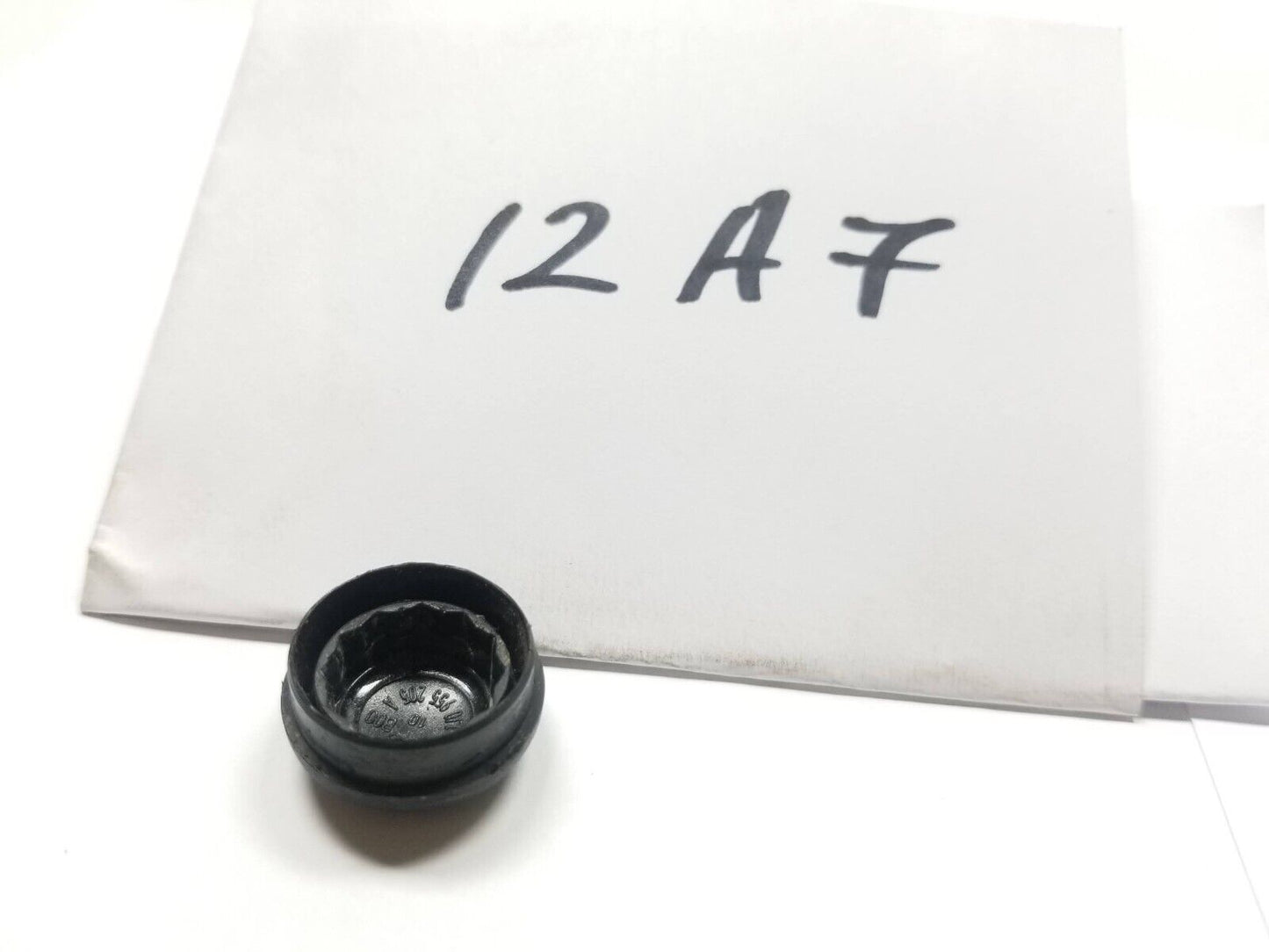 12 13 14 15 16 17 Audi A7 Wiper Arm Bolt Cap 2pcs OEM