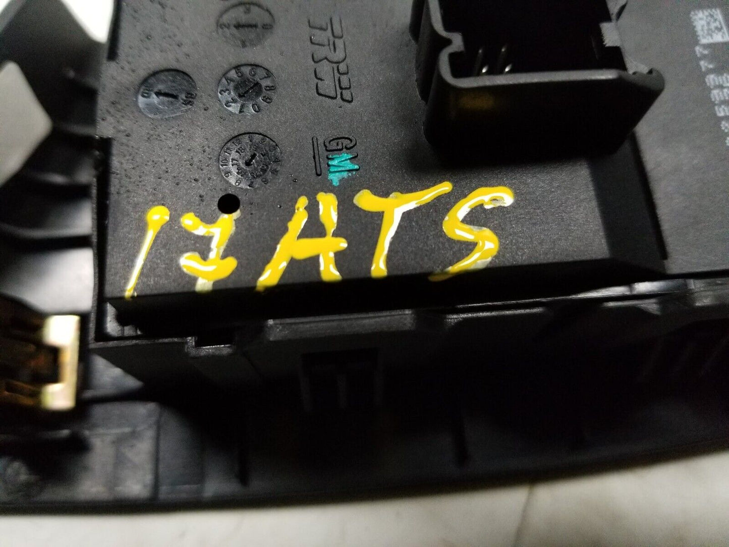 2013 - 2018 Cadillac Ats Front Power Window Master Switch Driver Left OEM