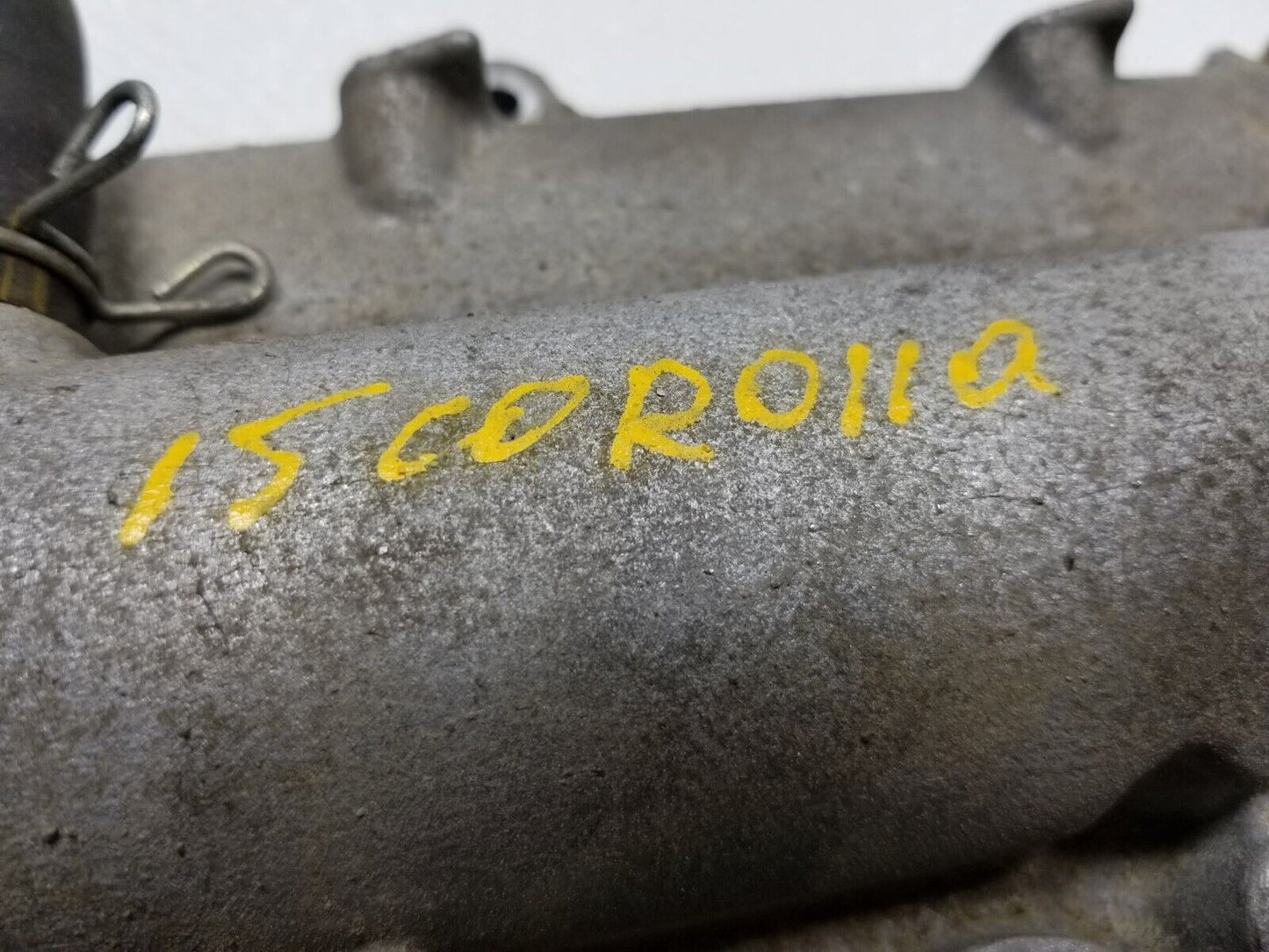 14 15 16 Toyota Corolla Engine Valve Cover OEM