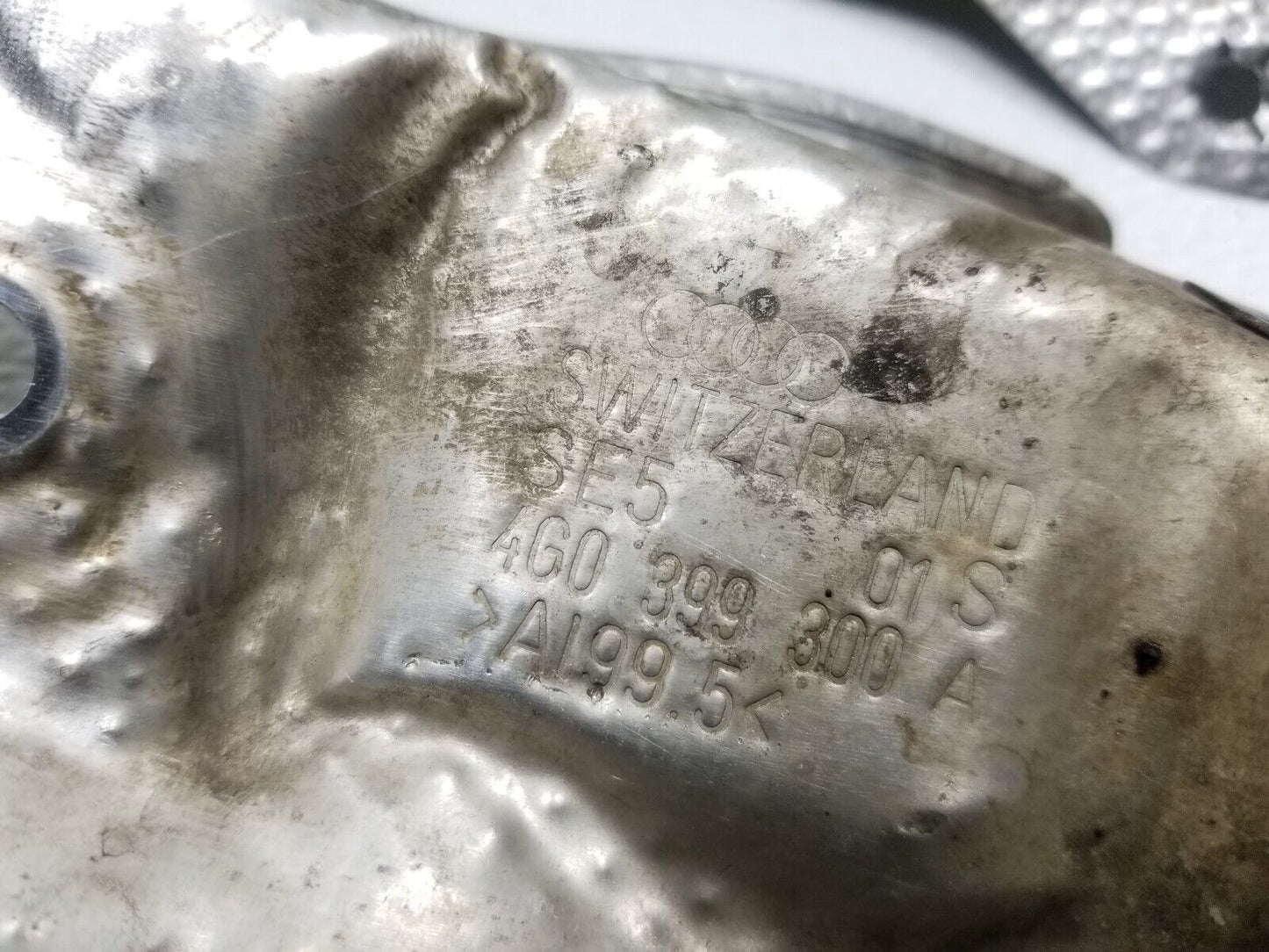 12 13 14 15 16 17 Audi A7 Transmission Heat Shield Right Passenger Side OEM