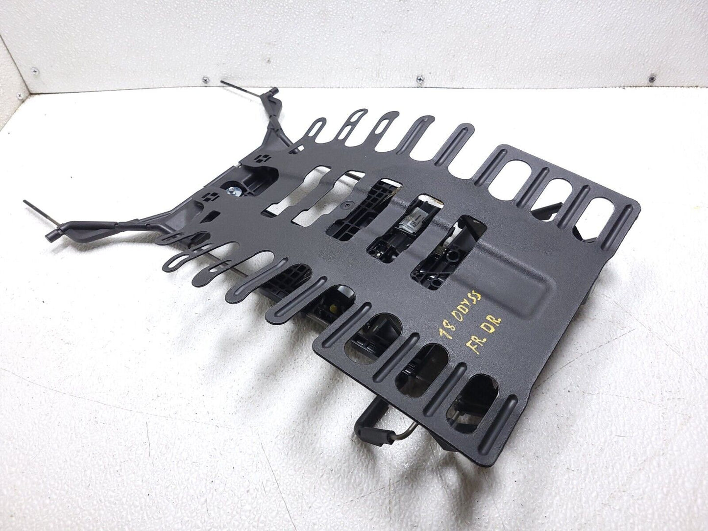 18 19 20 21 22 Honda Odyssey Front Driver Seat Lumbar Support Left OEM