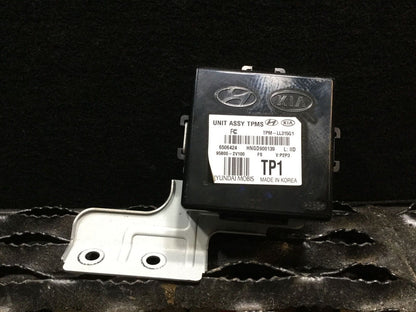 12 13 14 15 16 17 Hyundai Veloster Tpms Tire Pressure Monitor System Module OEM