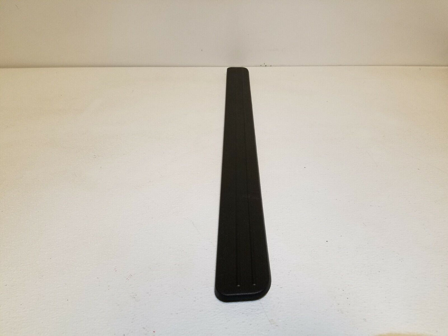 10 11 12 Hyundai Genesis Coupe Front Right Pass Door Step Sill Trim Panel OEM