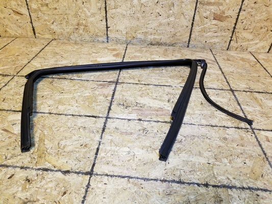 13 14 15 16 Dodge Dart Rear Left Driver Side Door Glass Frame Seal OEM
