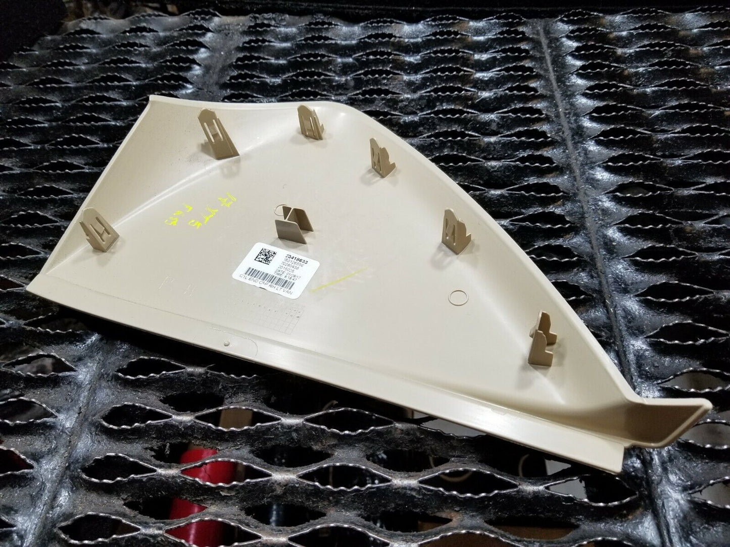 17 18 19 20 Cadillac Xt5 Dash End Cap Cover Trim Right Passenger Side OEM 34k