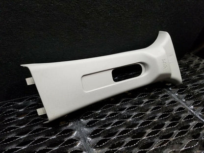 06 07 08 09 10 Jeep Grand Cherokee Right Passenger Side B Pillar Trim OEM
