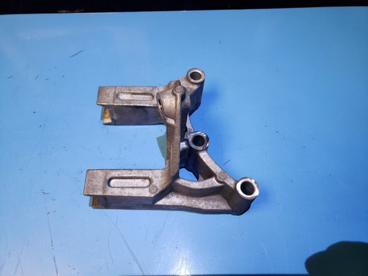 07 08 09 10 Chrysler Sebring 2.4l Automatic Transmission Mount Bracket OEM